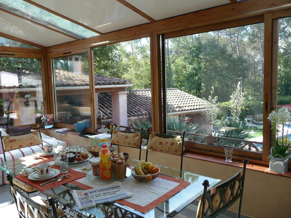 Villa Victoria Gréasque Kamer foto